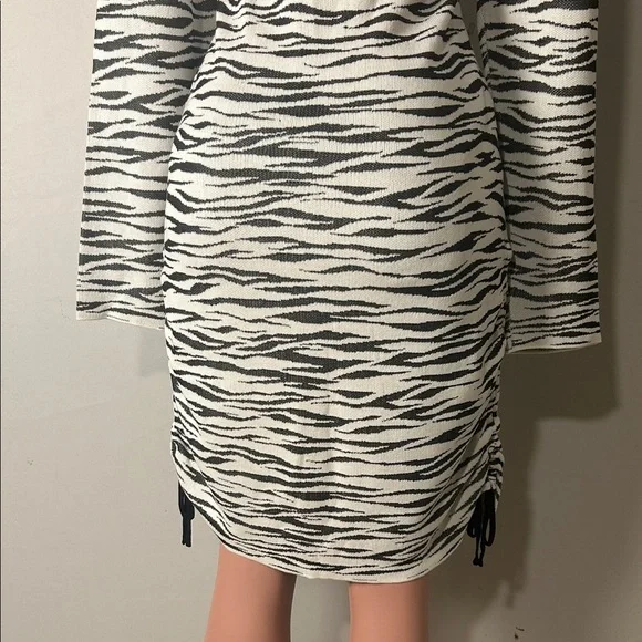 Bold Elements Sweater Dress Womens Black White Zebra Print Long Sleeve Sz XXL - Picture 10 of 14